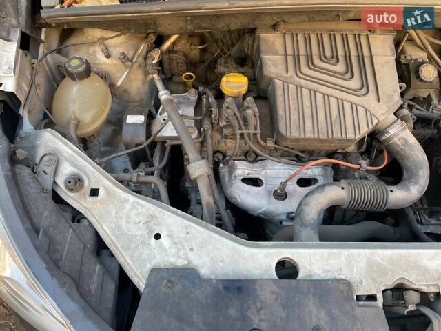 Белый Рено Dokker, объемом двигателя 1.6 л и пробегом 193 тыс. км за 7500 $, фото 32 на Automoto.ua