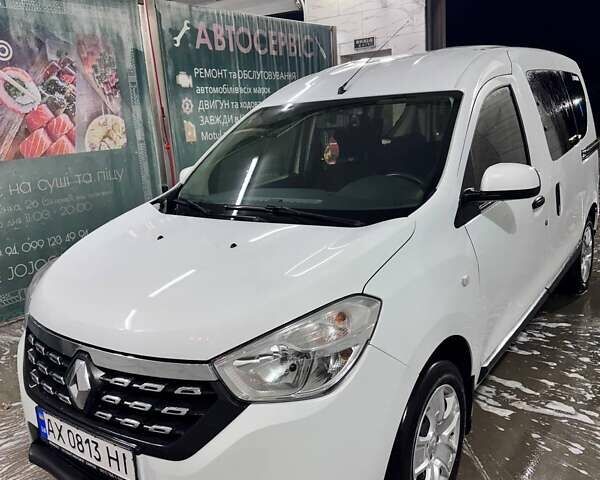 Белый Рено Dokker, объемом двигателя 1.46 л и пробегом 202 тыс. км за 10200 $, фото 1 на Automoto.ua