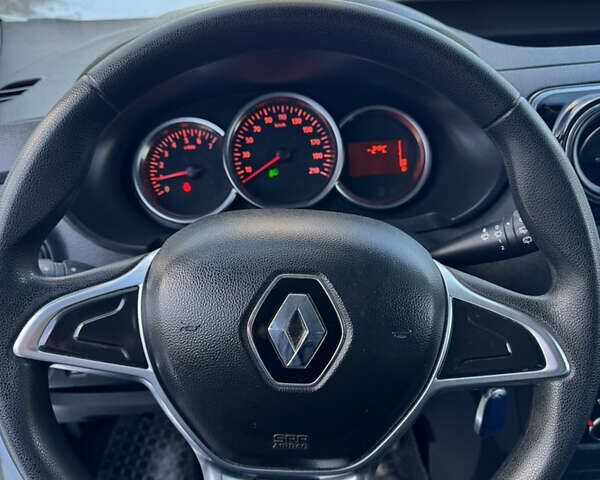 Белый Рено Dokker, объемом двигателя 1.5 л и пробегом 146 тыс. км за 8950 $, фото 4 на Automoto.ua