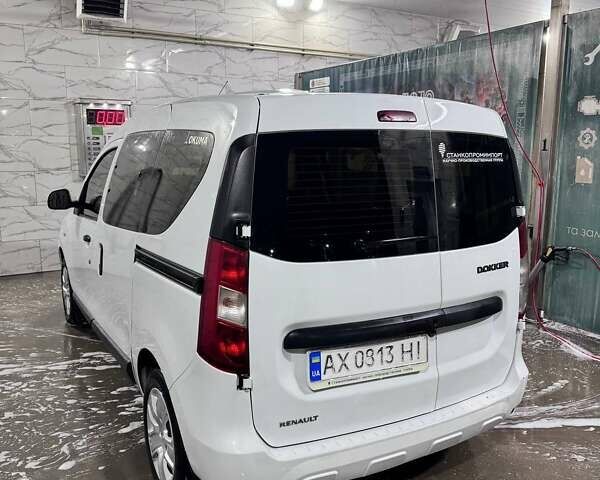 Белый Рено Dokker, объемом двигателя 1.46 л и пробегом 202 тыс. км за 10200 $, фото 3 на Automoto.ua