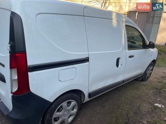Белый Рено Dokker, объемом двигателя 1.6 л и пробегом 193 тыс. км за 7500 $, фото 24 на Automoto.ua