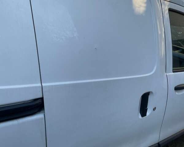 Белый Рено Dokker, объемом двигателя 1.6 л и пробегом 193 тыс. км за 7500 $, фото 25 на Automoto.ua