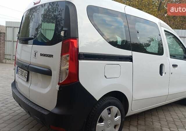 Белый Рено Dokker, объемом двигателя 1.6 л и пробегом 93 тыс. км за 9700 $, фото 9 на Automoto.ua