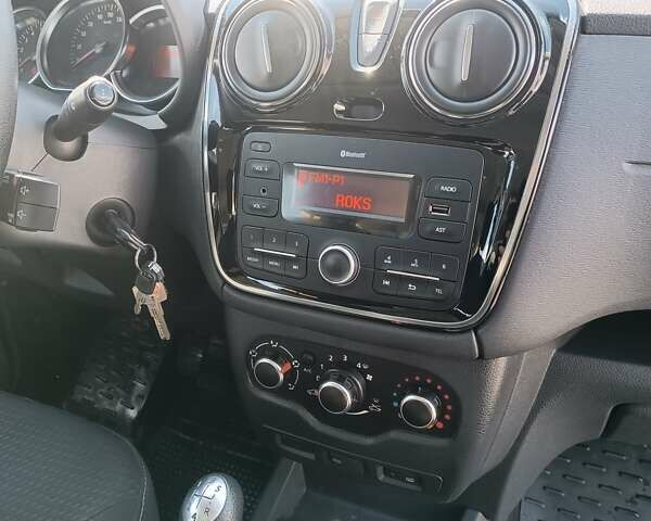 Белый Рено Dokker, объемом двигателя 1.46 л и пробегом 119 тыс. км за 9700 $, фото 14 на Automoto.ua