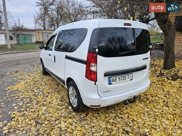 Белый Рено Dokker, объемом двигателя 1.5 л и пробегом 79 тыс. км за 11500 $, фото 2 на Automoto.ua