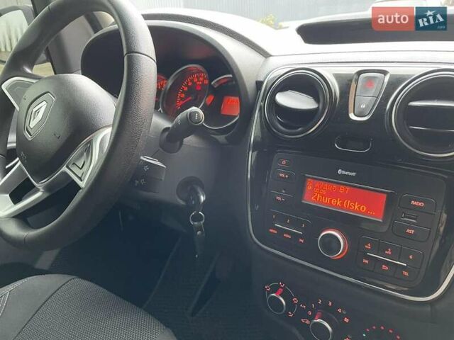 Білий Рено Dokker, об'ємом двигуна 1.5 л та пробігом 210 тис. км за 10300 $, фото 10 на Automoto.ua