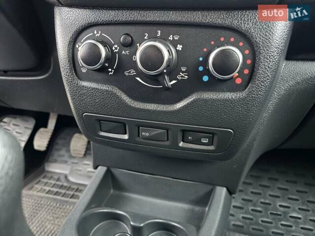 Белый Рено Dokker, объемом двигателя 1.5 л и пробегом 79 тыс. км за 11500 $, фото 30 на Automoto.ua