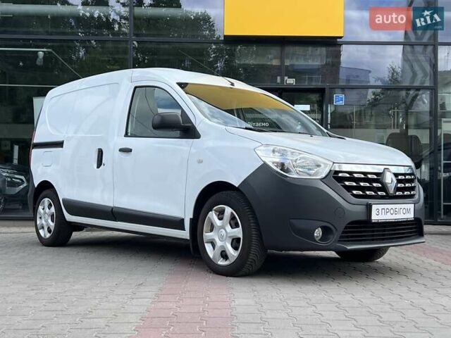 Белый Рено Dokker, объемом двигателя 1.5 л и пробегом 149 тыс. км за 13910 $, фото 1 на Automoto.ua
