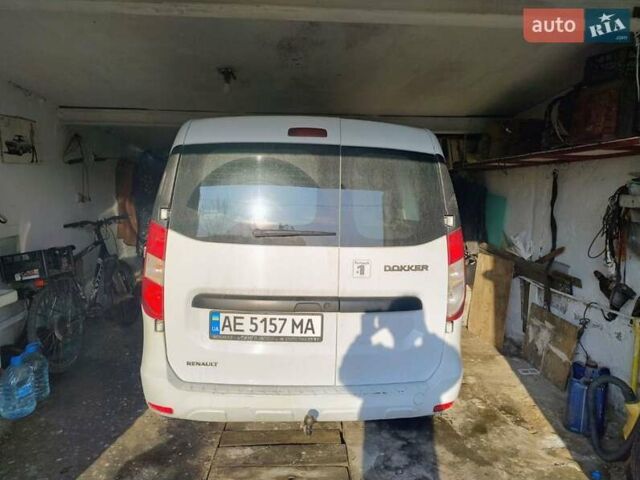 Білий Рено Dokker, об'ємом двигуна 1.6 л та пробігом 80 тис. км за 11000 $, фото 1 на Automoto.ua