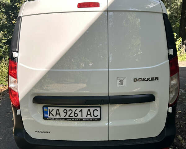 Белый Рено Dokker, объемом двигателя 1.5 л и пробегом 136 тыс. км за 8500 $, фото 4 на Automoto.ua