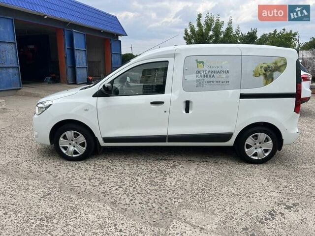 Белый Рено Dokker, объемом двигателя 1.6 л и пробегом 79 тыс. км за 14000 $, фото 15 на Automoto.ua