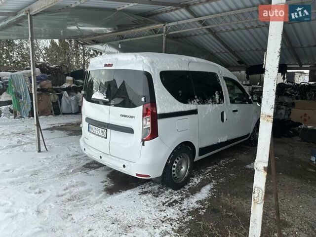 Белый Рено Dokker, объемом двигателя 1.46 л и пробегом 160 тыс. км за 9800 $, фото 1 на Automoto.ua