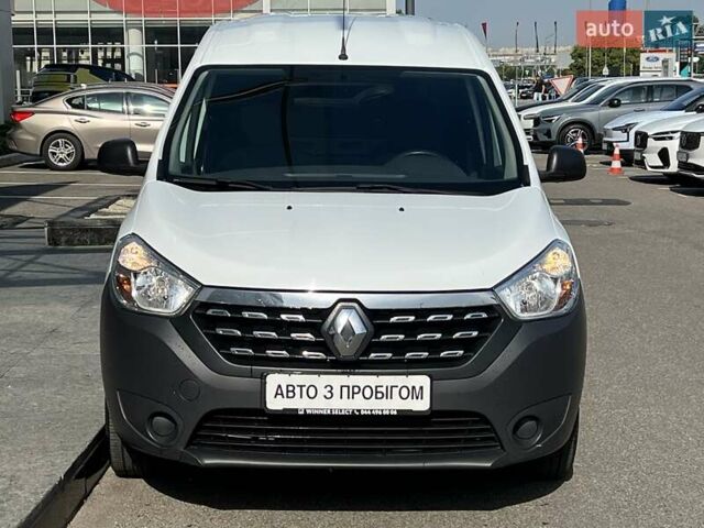 Белый Рено Dokker, объемом двигателя 1.5 л и пробегом 121 тыс. км за 11303 $, фото 1 на Automoto.ua