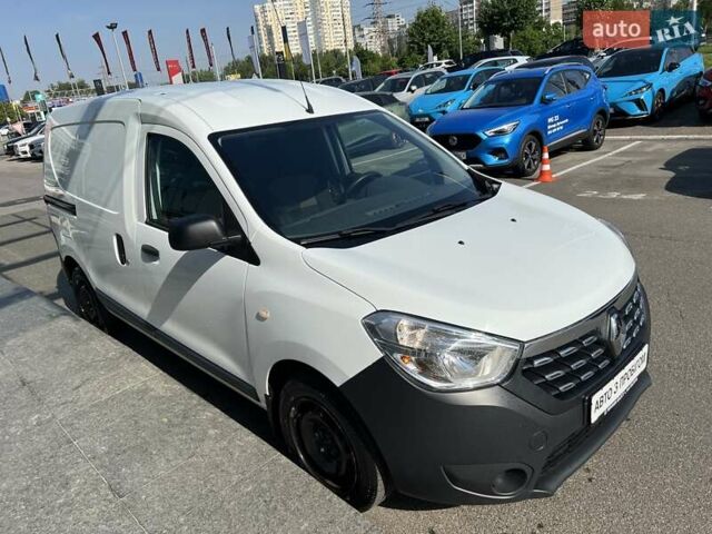 Белый Рено Dokker, объемом двигателя 1.5 л и пробегом 121 тыс. км за 11303 $, фото 8 на Automoto.ua