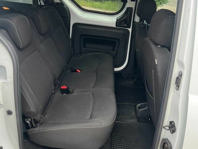 Белый Рено Dokker, объемом двигателя 1.6 л и пробегом 79 тыс. км за 12500 $, фото 13 на Automoto.ua