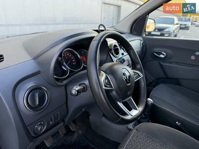 Белый Рено Dokker, объемом двигателя 1.5 л и пробегом 156 тыс. км за 12900 $, фото 13 на Automoto.ua