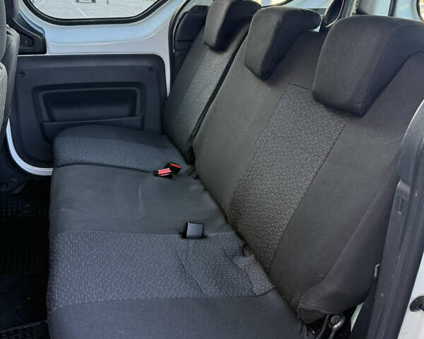 Белый Рено Dokker, объемом двигателя 1.5 л и пробегом 156 тыс. км за 12900 $, фото 24 на Automoto.ua