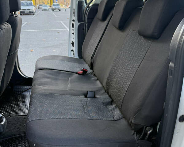 Белый Рено Dokker, объемом двигателя 1.5 л и пробегом 156 тыс. км за 12900 $, фото 23 на Automoto.ua