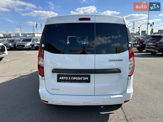 Білий Рено Dokker, об'ємом двигуна 1.5 л та пробігом 67 тис. км за 14900 $, фото 5 на Automoto.ua