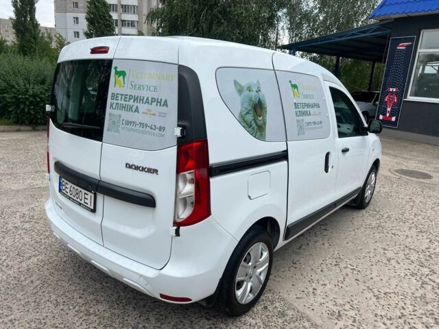 Белый Рено Dokker, объемом двигателя 1.6 л и пробегом 79 тыс. км за 12500 $, фото 9 на Automoto.ua