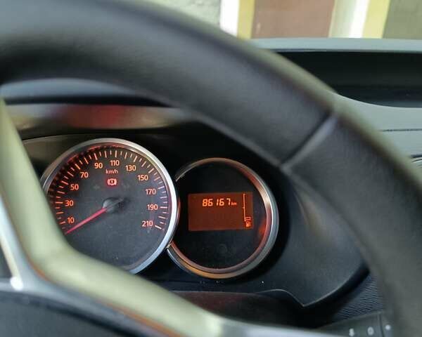 Белый Рено Dokker, объемом двигателя 1.5 л и пробегом 86 тыс. км за 14400 $, фото 7 на Automoto.ua
