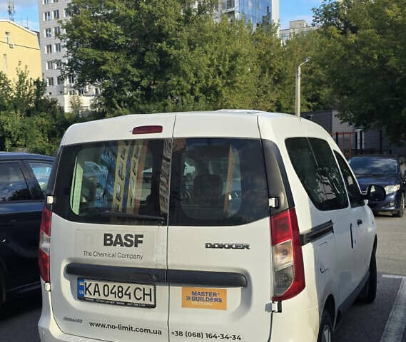 Рено Dokker 2021 в Харькове на Automoto.ua Белый Рено Dokker, объемом двигателя 1.5 л и пробегом 54 тыс. км за 15000 $, фото 3 на Automoto.ua