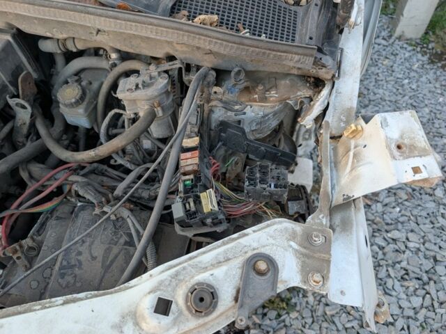 Белый Рено Dokker, объемом двигателя 1.6 л и пробегом 250 тыс. км за 2650 $, фото 9 на Automoto.ua