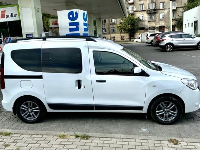 Білий Рено Dokker, об'ємом двигуна 1.5 л та пробігом 300 тис. км за 9500 $, фото 7 на Automoto.ua