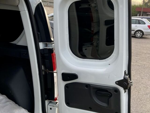 Білий Рено Dokker, об'ємом двигуна 1.5 л та пробігом 300 тис. км за 9500 $, фото 21 на Automoto.ua