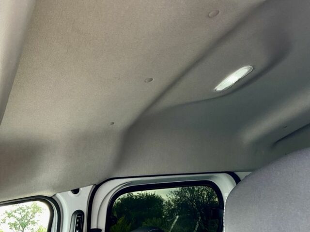 Білий Рено Dokker, об'ємом двигуна 1.5 л та пробігом 300 тис. км за 9500 $, фото 15 на Automoto.ua