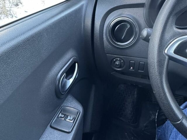 Білий Рено Dokker, об'ємом двигуна 1.5 л та пробігом 143 тис. км за 8950 $, фото 23 на Automoto.ua