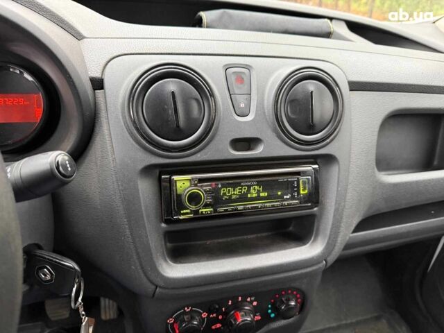 Белый Рено Dokker, объемом двигателя 1.5 л и пробегом 87 тыс. км за 12990 $, фото 12 на Automoto.ua