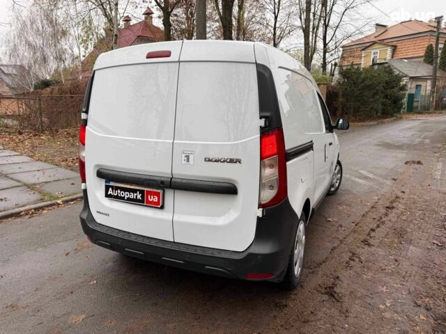 Белый Рено Dokker, объемом двигателя 1.5 л и пробегом 87 тыс. км за 12990 $, фото 4 на Automoto.ua