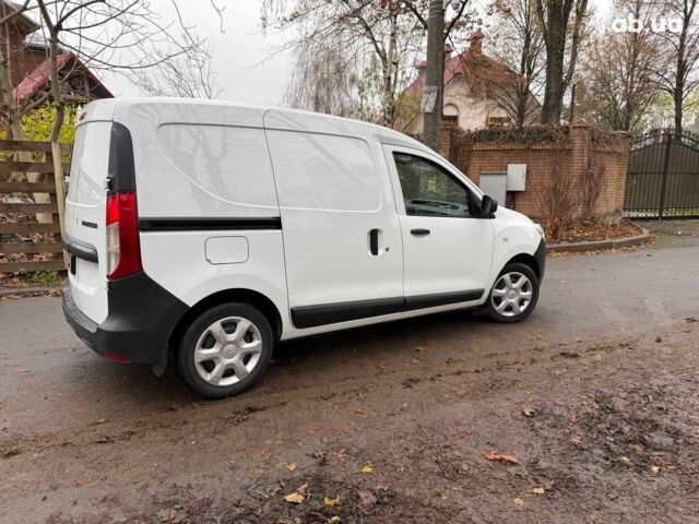 Белый Рено Dokker, объемом двигателя 1.5 л и пробегом 87 тыс. км за 12990 $, фото 3 на Automoto.ua