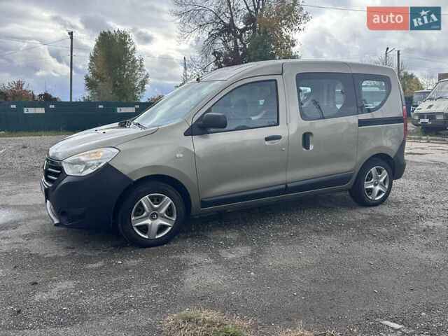 Бежевый Рено Dokker, объемом двигателя 1.46 л и пробегом 130 тыс. км за 8500 $, фото 11 на Automoto.ua