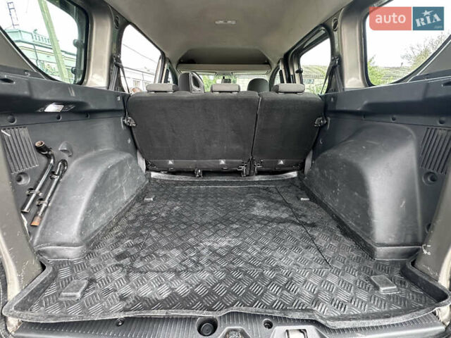 Бежевый Рено Dokker, объемом двигателя 1.46 л и пробегом 130 тыс. км за 8500 $, фото 23 на Automoto.ua