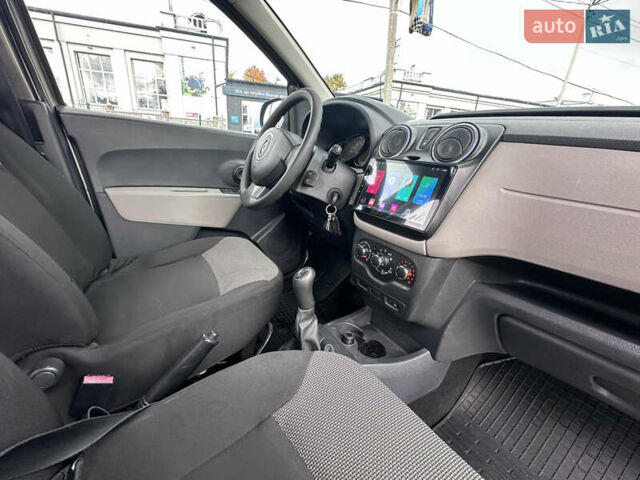 Бежевый Рено Dokker, объемом двигателя 1.46 л и пробегом 130 тыс. км за 8500 $, фото 13 на Automoto.ua