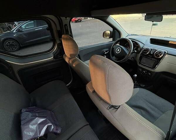Бежевий Рено Dokker, об'ємом двигуна 1.5 л та пробігом 117 тис. км за 8800 $, фото 15 на Automoto.ua