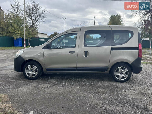 Бежевый Рено Dokker, объемом двигателя 1.46 л и пробегом 130 тыс. км за 8500 $, фото 10 на Automoto.ua