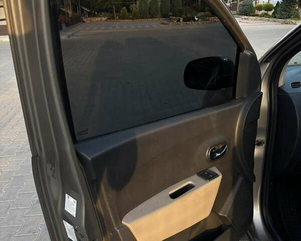 Бежевий Рено Dokker, об'ємом двигуна 1.5 л та пробігом 117 тис. км за 8800 $, фото 4 на Automoto.ua