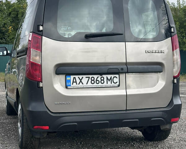 Бежевый Рено Dokker, объемом двигателя 1.46 л и пробегом 130 тыс. км за 8500 $, фото 8 на Automoto.ua