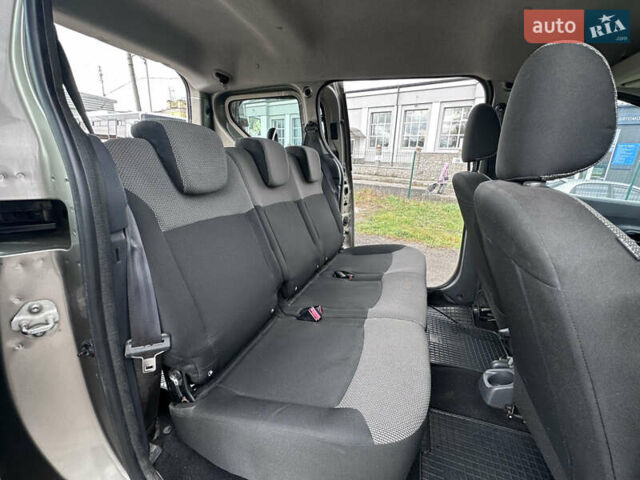 Бежевый Рено Dokker, объемом двигателя 1.46 л и пробегом 130 тыс. км за 8500 $, фото 19 на Automoto.ua