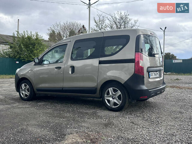 Бежевый Рено Dokker, объемом двигателя 1.46 л и пробегом 130 тыс. км за 8500 $, фото 9 на Automoto.ua