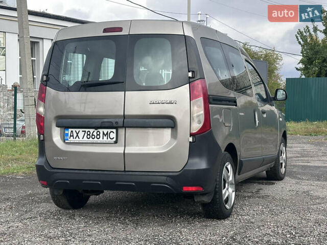 Бежевый Рено Dokker, объемом двигателя 1.46 л и пробегом 130 тыс. км за 8500 $, фото 7 на Automoto.ua