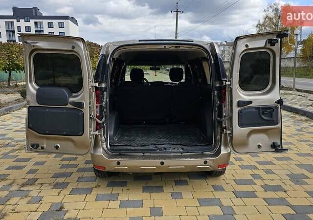 Рено Dokker 2019 в Виннице на Automoto.ua Бежевый Рено Dokker, объемом двигателя 1.46 л и пробегом 117 тыс. км за 10500 $, фото 4 на Automoto.ua