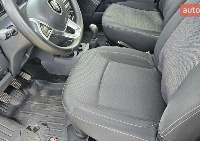 Рено Dokker 2019 в Виннице на Automoto.ua Бежевый Рено Dokker, объемом двигателя 1.46 л и пробегом 117 тыс. км за 10500 $, фото 5 на Automoto.ua