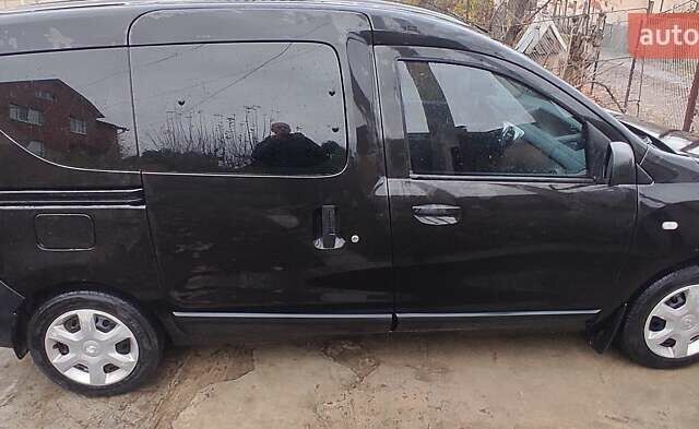 Чорний Рено Dokker, об'ємом двигуна 1.5 л та пробігом 172 тис. км за 8200 $, фото 3 на Automoto.ua