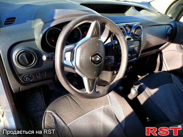 Рено Dokker, объемом двигателя 1.5 л и пробегом 116 тыс. км за 12600 $, фото 8 на Automoto.ua
