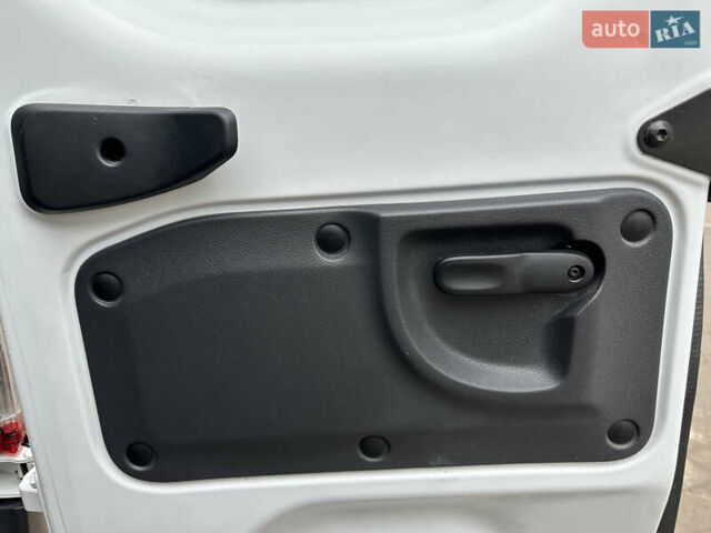 Рено Dokker, объемом двигателя 0 л и пробегом 159 тыс. км за 10300 $, фото 15 на Automoto.ua