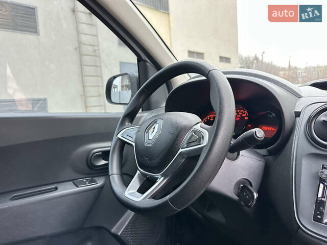 Рено Dokker, объемом двигателя 0 л и пробегом 159 тыс. км за 10300 $, фото 22 на Automoto.ua